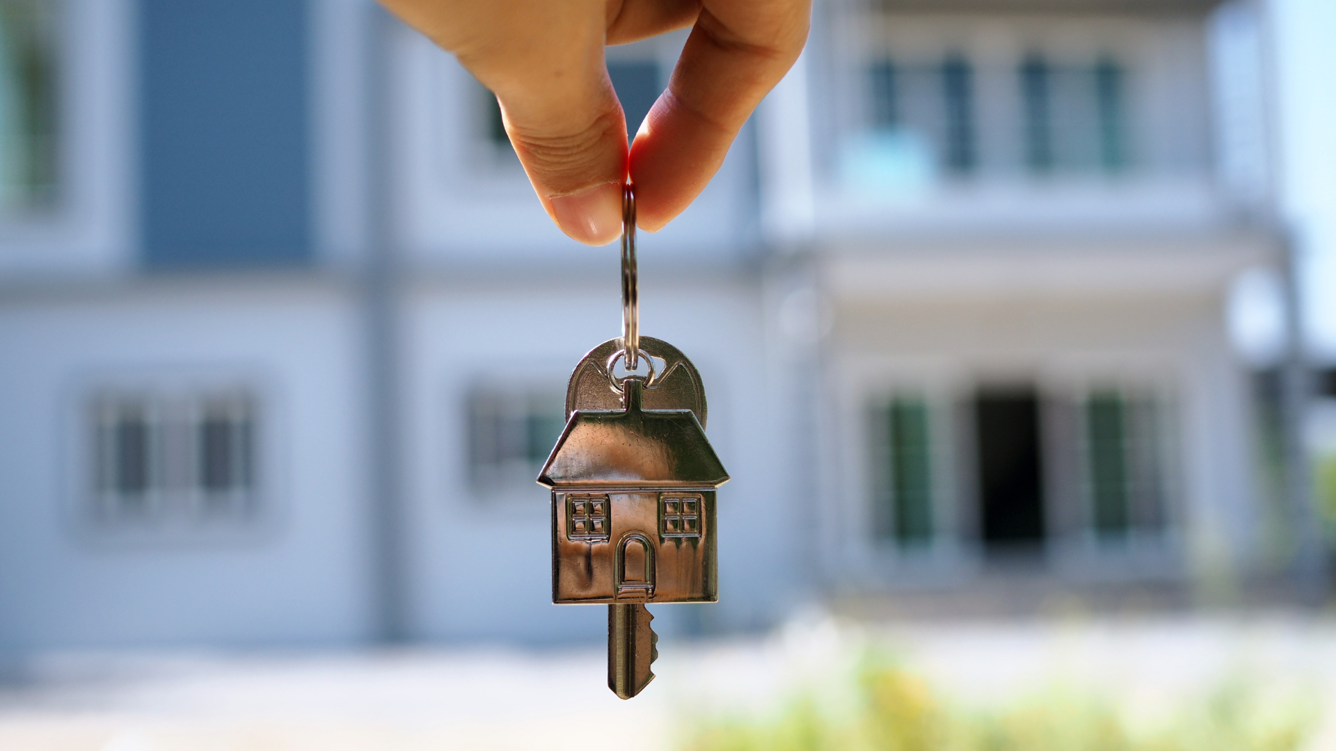 New Study Shows Hispancs, Latinos, and Latines Are Keeping Community At Center of Home-Buying Process